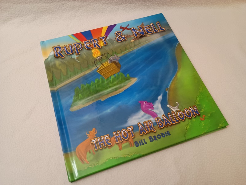 Book Review: Rupert & Nell – The Hot Air Balloon by Bill Brodie & Rey Flores